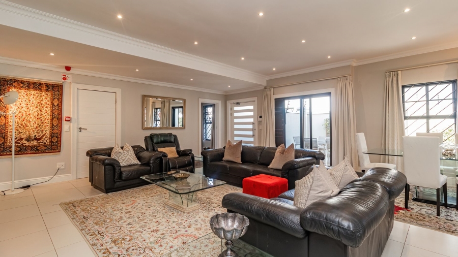 To Let 3 Bedroom Property for Rent in Claremont Upper Western Cape